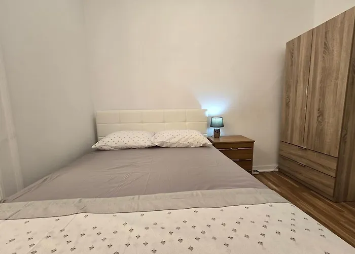 Campeao De Fabulas Lda * Lisboa