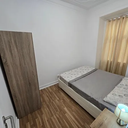 Campeao De Fabulas Lda *